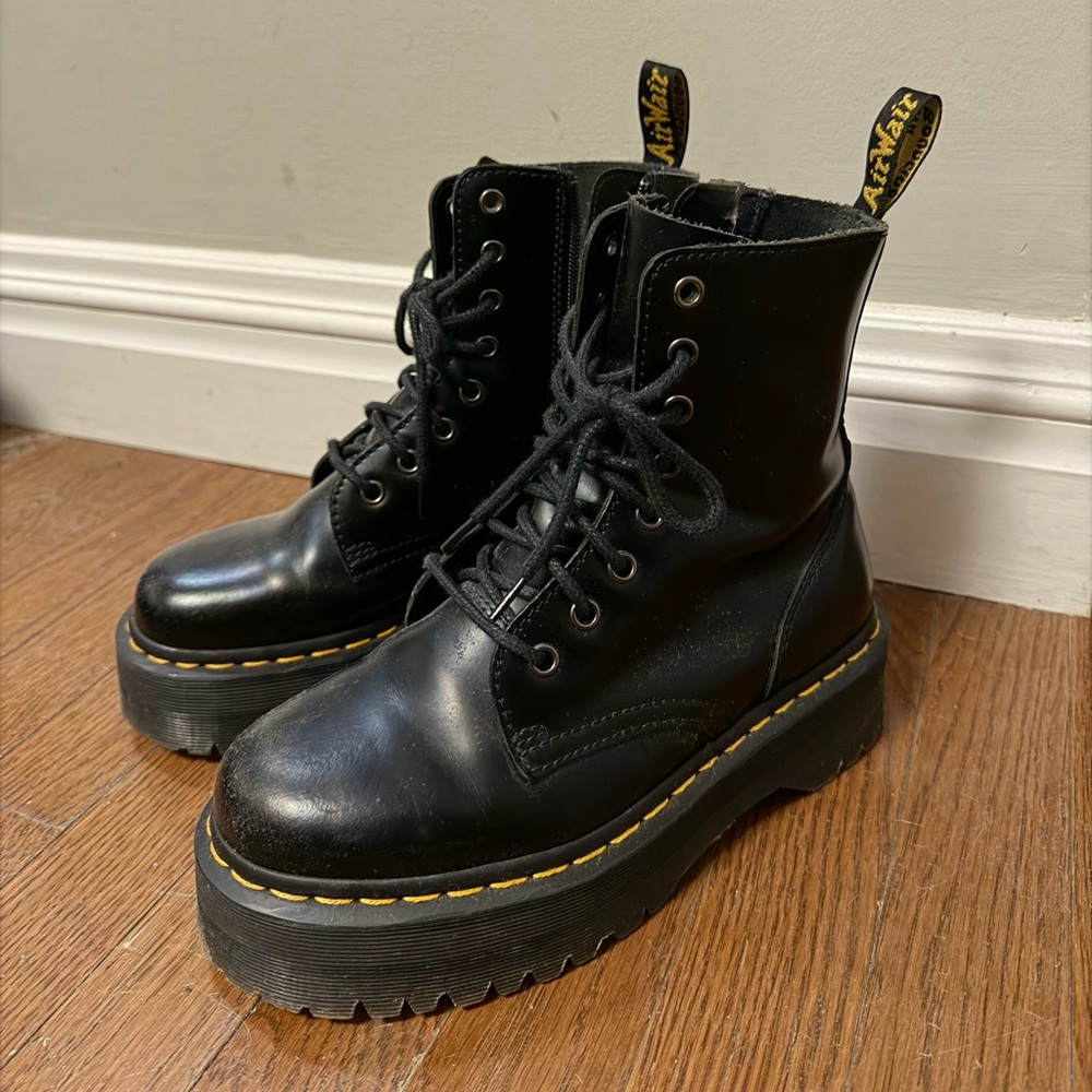 Dr Marteen Platform Lace-Up Boots - Women